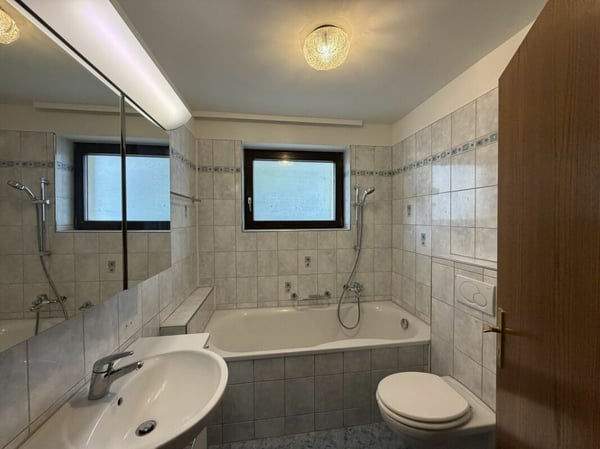 Charmantes Wohnhaus an zentraler Lage (310 m vom Bahnhof Schaffhausen) 7