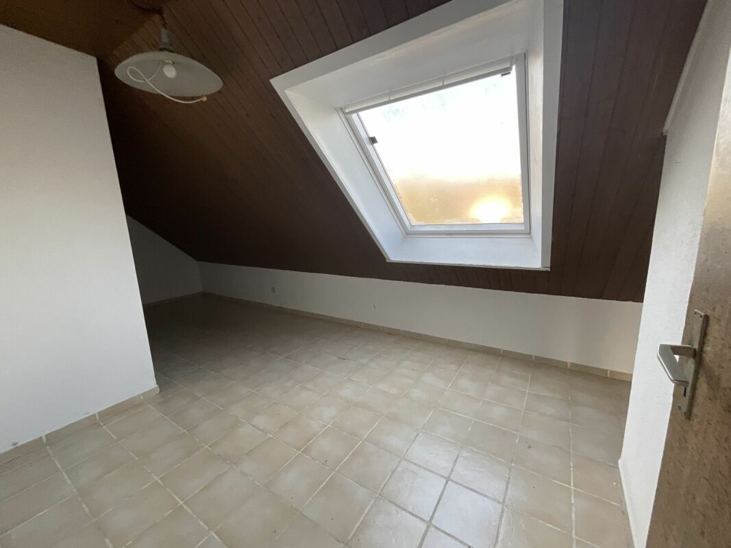 3½-Zimmer-Wohnung mit grosser Terrasse: ideales Renovationsobjekt