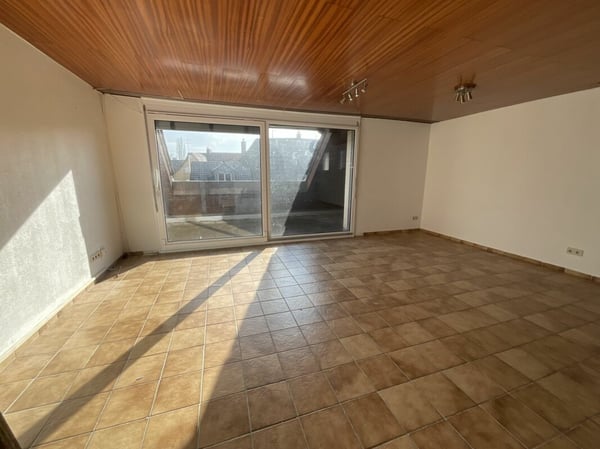 3½-Zimmer-Wohnung mit grosser Terrasse: ideales Renovationsobjekt 3