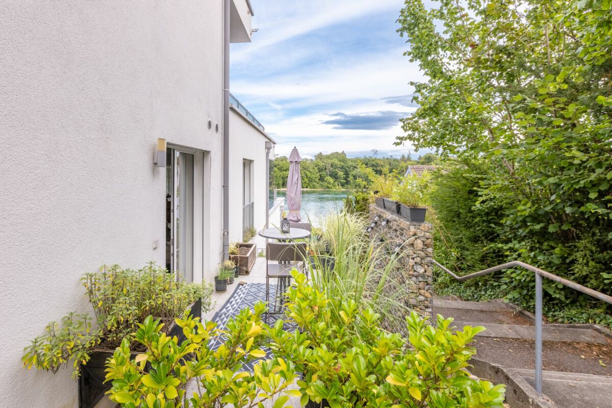 Exklusive 5,5-Zimmer-Terrassenwohnung - Premium-Rheinblick in Büsingen am Hochrhein