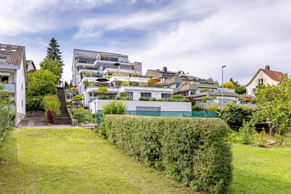Exklusive 5,5-Zimmer-Terrassenwohnung - Premium-Rheinblick in Büsingen am Hochrhein 2