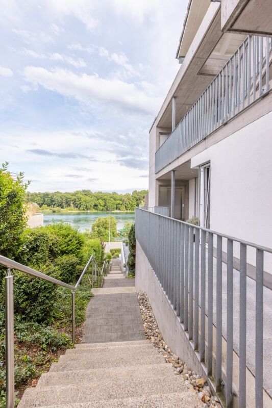 Exklusive 5,5-Zimmer-Terrassenwohnung - Premium-Rheinblick in Büsingen am Hochrhein