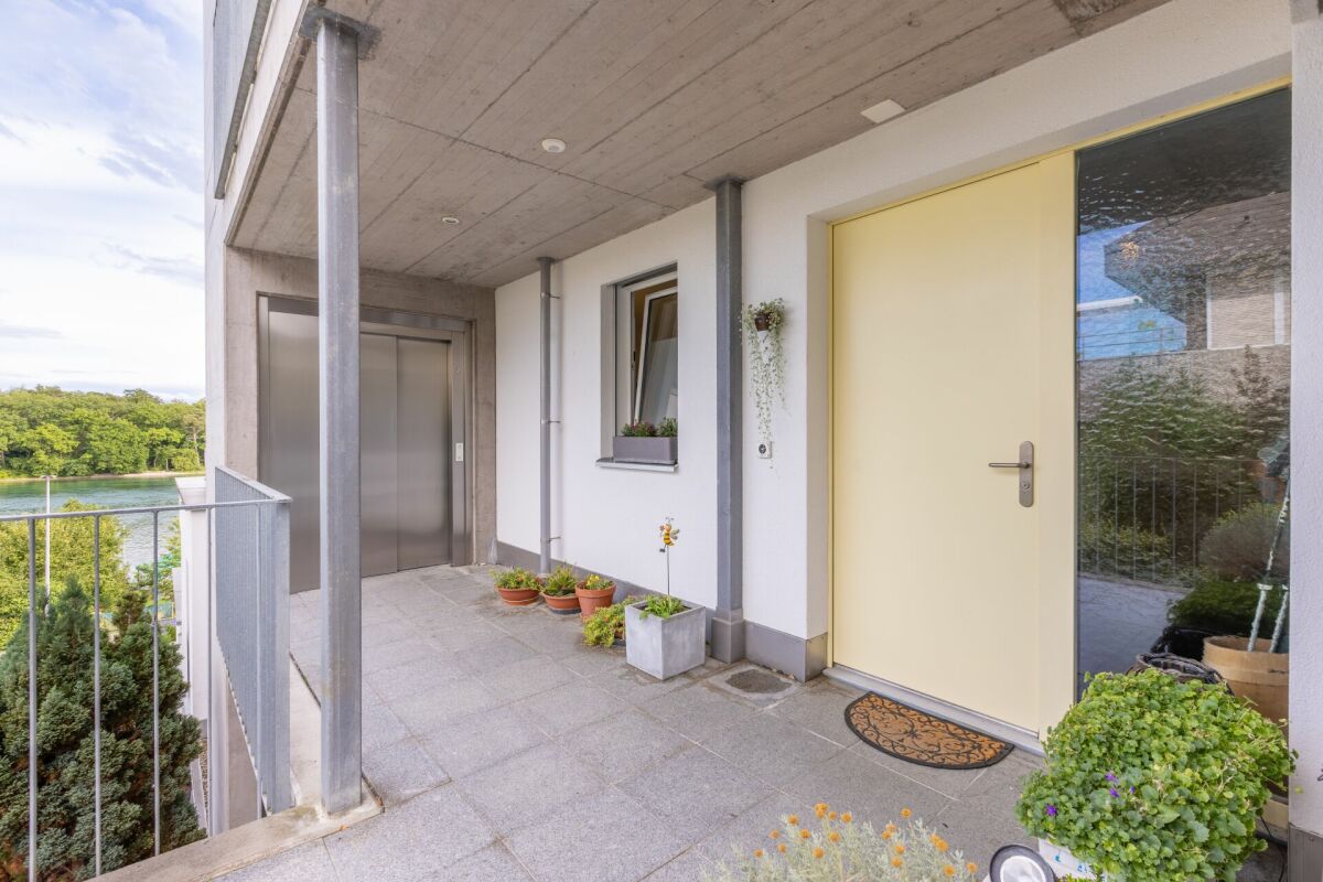 Exklusive 5,5-Zimmer-Terrassenwohnung - Premium-Rheinblick in Büsingen am Hochrhein