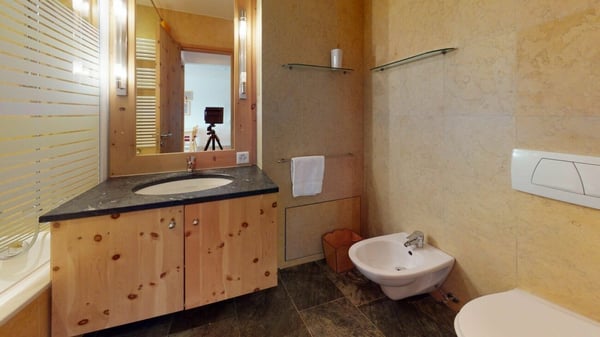 2.5 Zimmer-Wohnung mit Terrasse und Aussicht 8