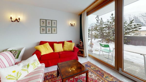 2.5 Zimmer-Wohnung mit Terrasse und Aussicht 9