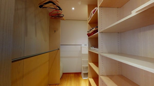2.5 Zimmer-Wohnung mit Terrasse und Aussicht 6