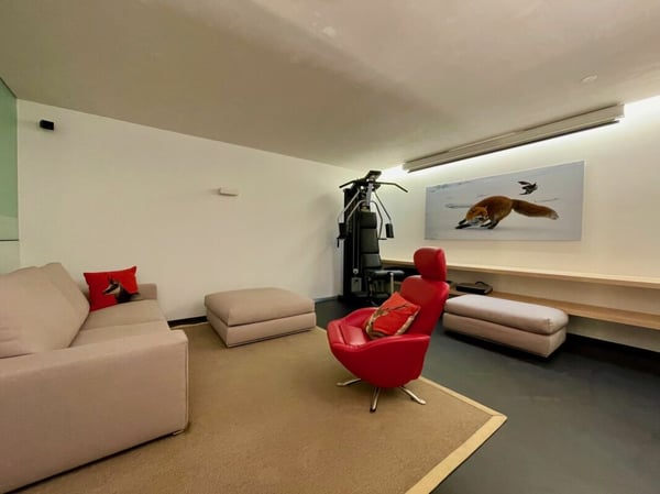 Haushälfte im Zentrum von La Punt 10