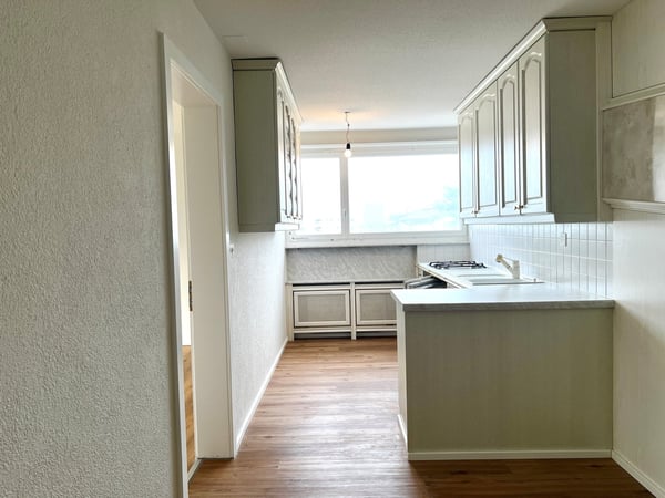 Gemütliche 2.5-Zimmer Wohnung mit Balkon 3