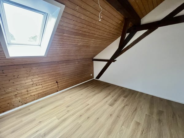 Grosse 1.5 Zimmer Maisonette mit Garten 13