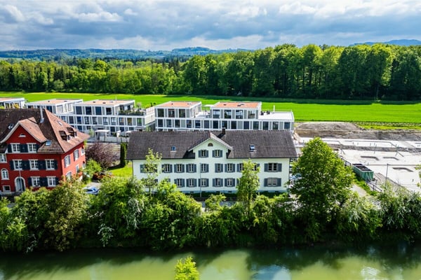 Grosse 1.5 Zimmer Maisonette mit Garten 2