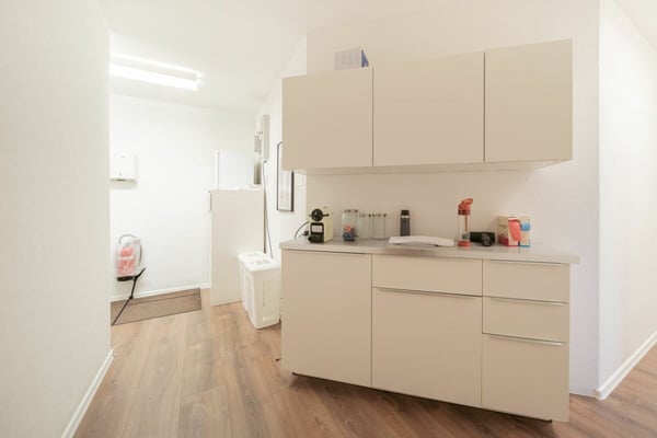 120m² Gewerbe, Praxis oder Büro 7