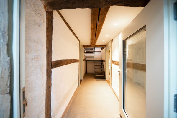 Historische Mauern: 1.5 Zimmer Maisonette 7