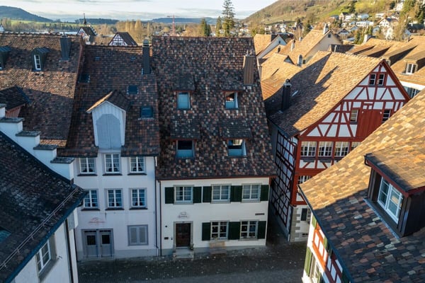 Historische Mauern: 1.5 Zimmer Maisonette 1