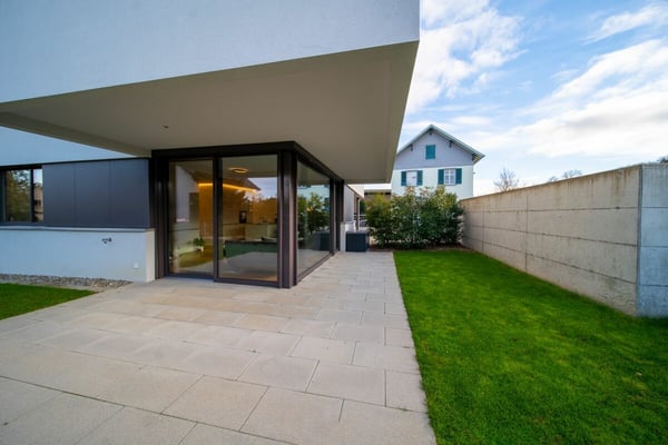 Elegante 1.5 Zimmer Gartenwohnung 3