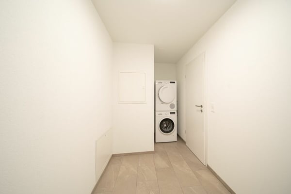 Neuwertige 1.5 Zimmer Wohnung mit viel Platz 7