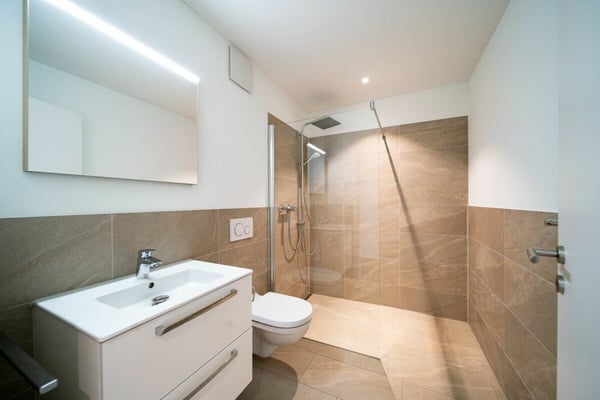 Neuwertige 1.5 Zimmer Wohnung mit viel Platz 8