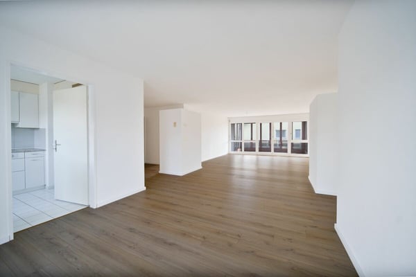 Helle 1.5-Zimmer-Wohnung mit Wintergarten 3