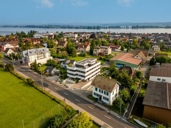 1.5 Zimmer Wohnjuwel mit eigenem Gartenparadies 12