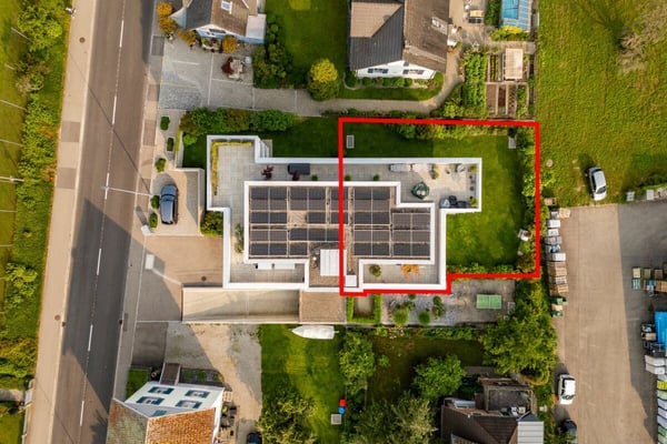 1.5 Zimmer Wohnjuwel mit eigenem Gartenparadies 14