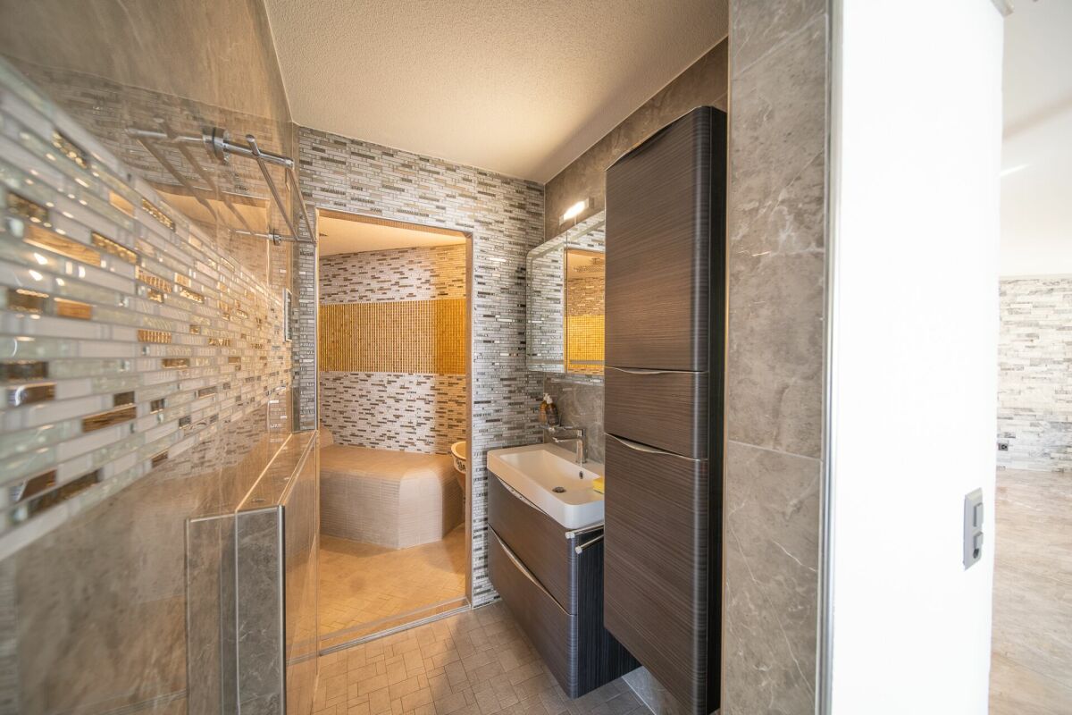 Exklusive Maisonettewohnung mit Dachloge und Spa-Bereich