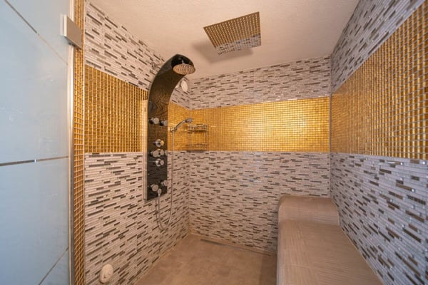 Exklusive Maisonettewohnung mit Dachloge und Spa-Bereich 14