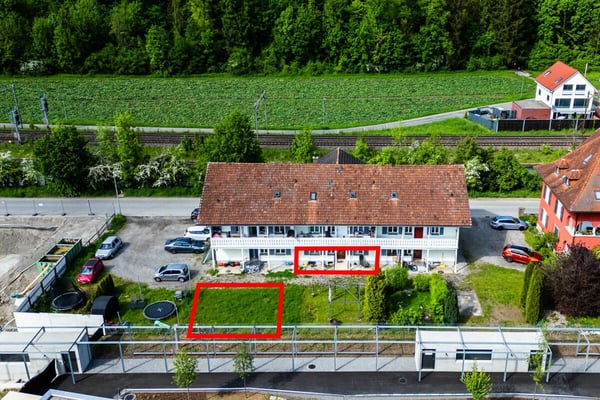 Zwei Wohneinheiten mit Garten und Potenzial an ruhiger Lage in Bürglen TG 2