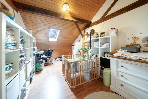 Zwei Wohneinheiten mit Garten und Potenzial an ruhiger Lage in Bürglen TG 17