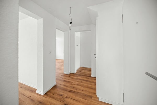 Vollständig renovierter Hausteil mit zwei attraktiven Wohneinheiten 10