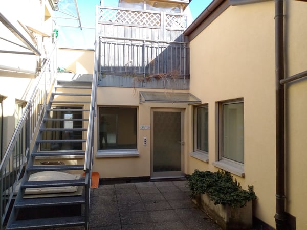 Büroräumlichkeiten mit Einbauküche an ruhiger Lage in Trimmis 11