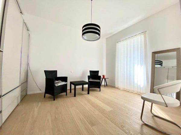 Moderno appartamento in centro a Chiasso 8