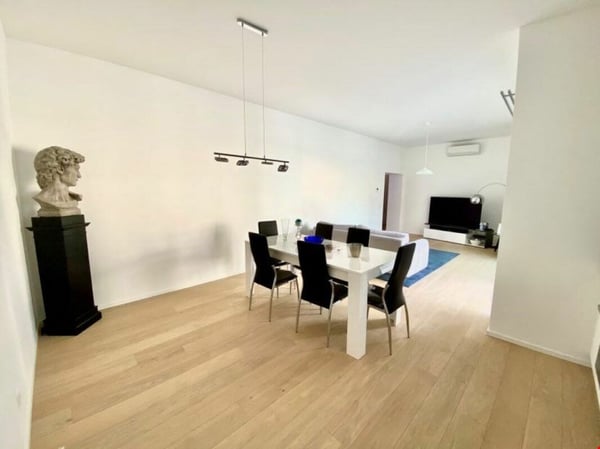 Moderno appartamento in centro a Chiasso 3