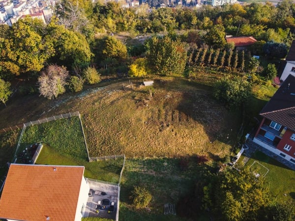 Terreno edificabile con meravigliosa vista panoramica e progetto 12
