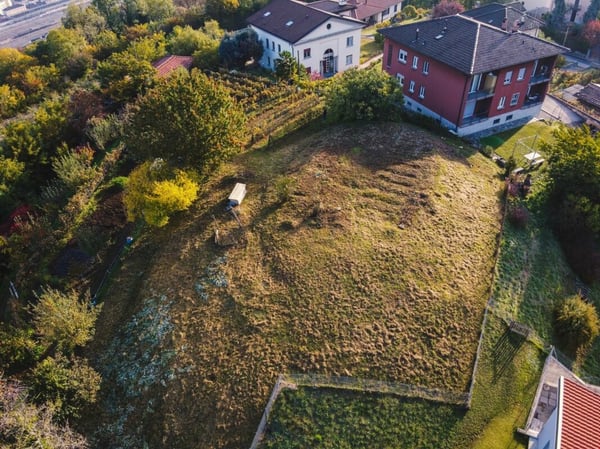 Terreno edificabile con meravigliosa vista panoramica e progetto 2