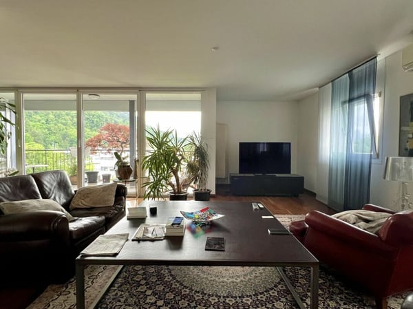 Ampio ed elegante appartamento di 320 mq, ultimo piano 5