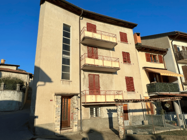 Casa di nucleo da risanare in zona tranquilla 9