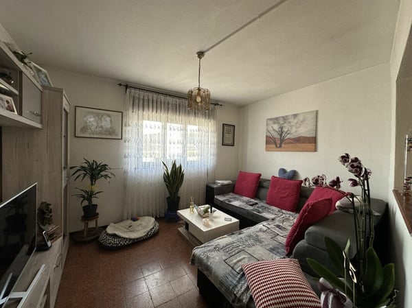 Interessante complesso abitativo da ristrutturare con corte privata e piccolo giardino 14