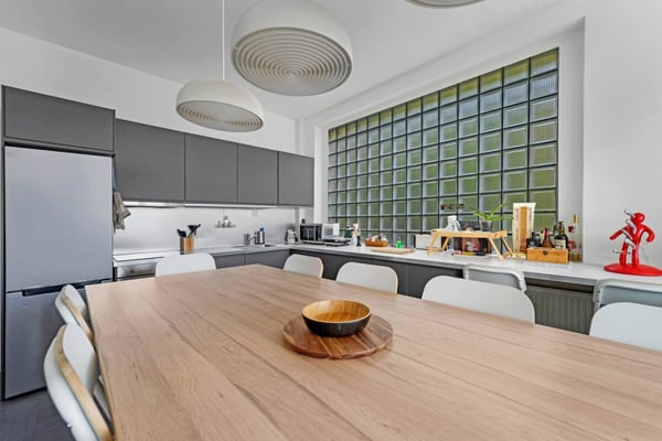 Ampia proprietà misto residenziale-commerciale con vista 6