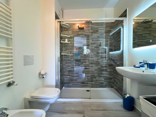 Grazioso appartamento in centro a Chiasso 7