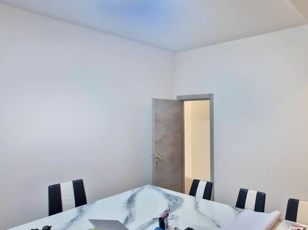 Spaziosi uffici in centro a Chiasso 5