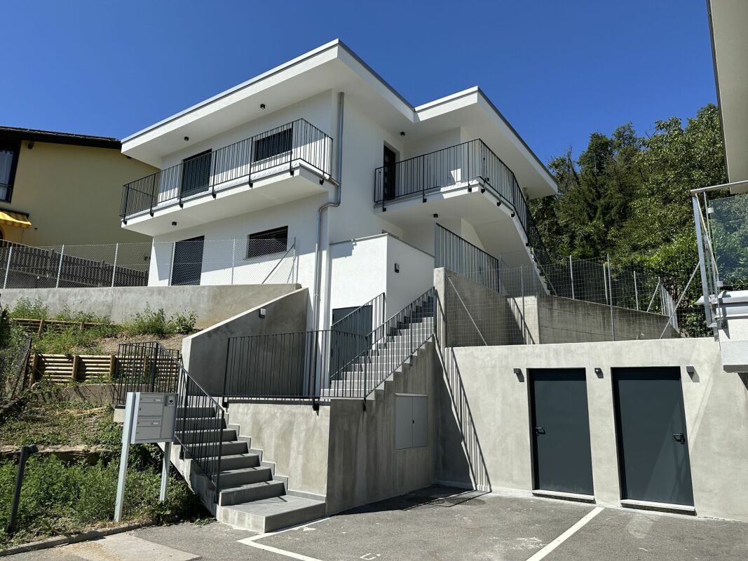 Nuovo e moderno appartamento di 3.5 locali, ultimo piano e vista aperta Mendrisio Arzo
