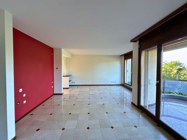 Signorile casa gemella nel verde e con vista aperta 2