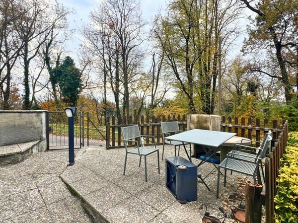 Interessante casa uni-bifamiliare in zona tranquilla e nel verde 23