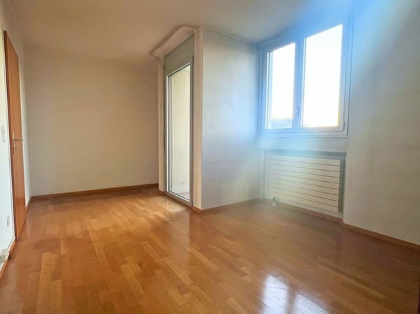 Appartamento all'ultimo piano di 1 locali con balcone 12