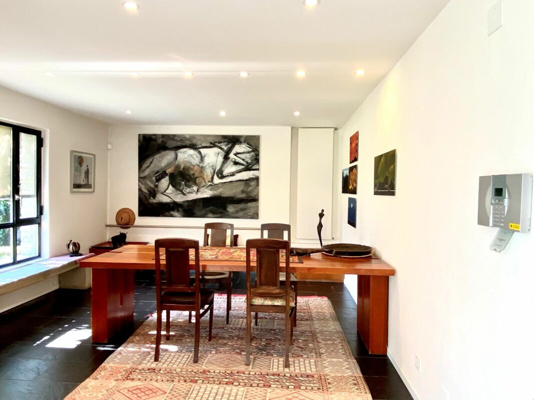 Casa indipendente con giardino e garage