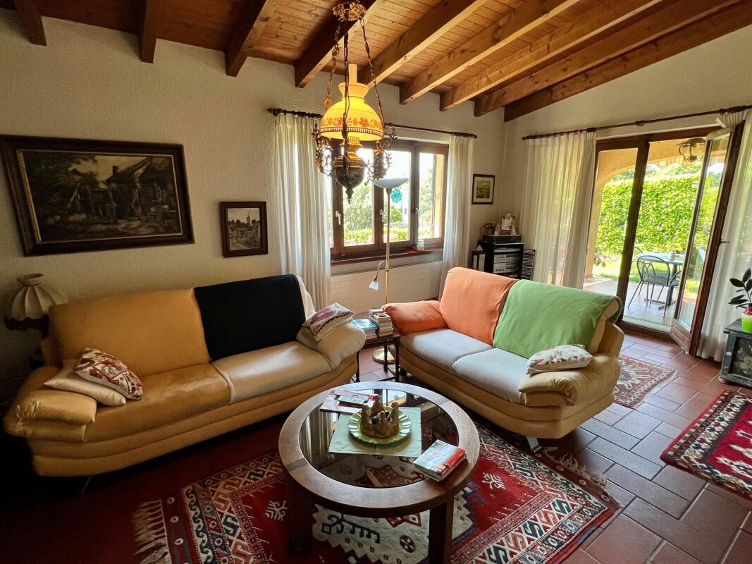 Splendida e caratteristica casa immersa nel verde