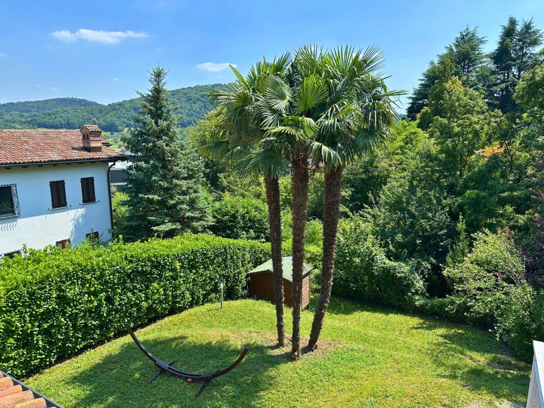 Casa unifamiliare nel verde a Stabio