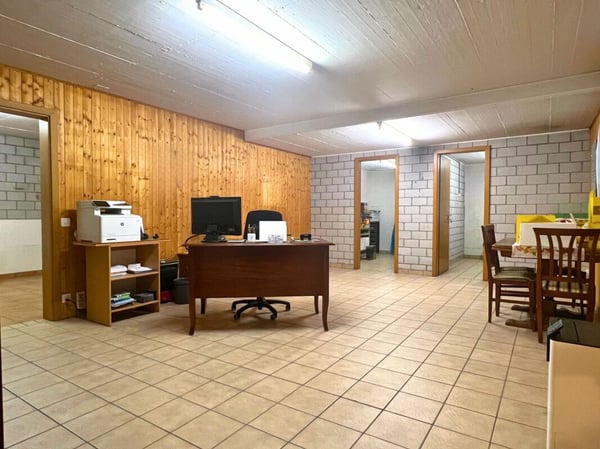 Meravigliosa casa unifamiliare con giardino, vista e posizione soleggiata 13
