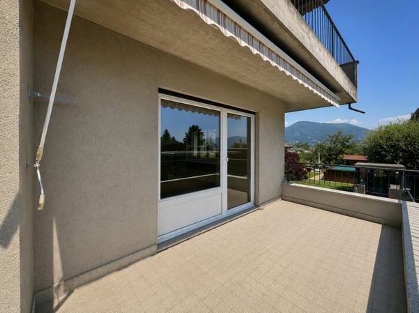 Affittasi a Novazzano appartamento di 3.5 locali in casa bifamiliare con grande terrazza e accesso diretto al giardino 12