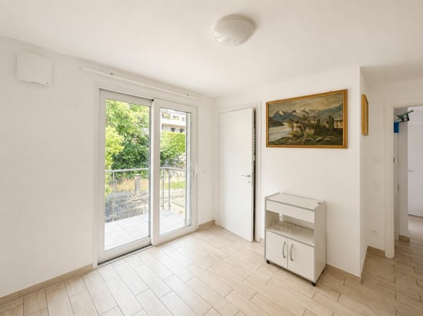 Luminoso appartamento di 3.5 locali, ultimo piano e vista aperta 12