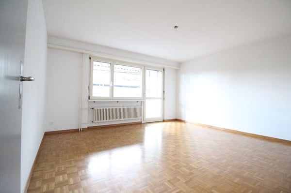 Tolle Wohnung mit praktischem Grundriss Nähe Kantonsspital 2